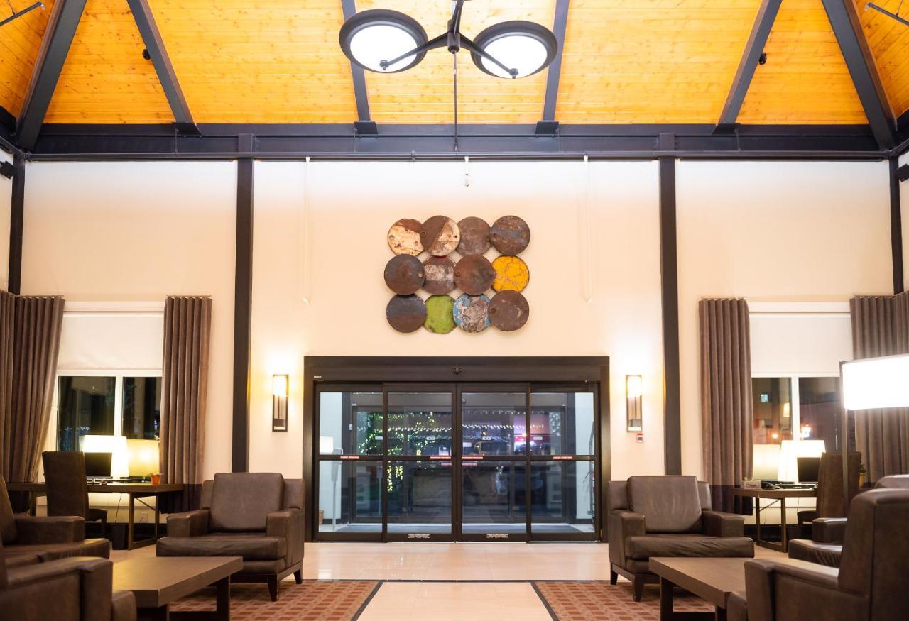 Hotel Rodd Miramichi Extérieur photo