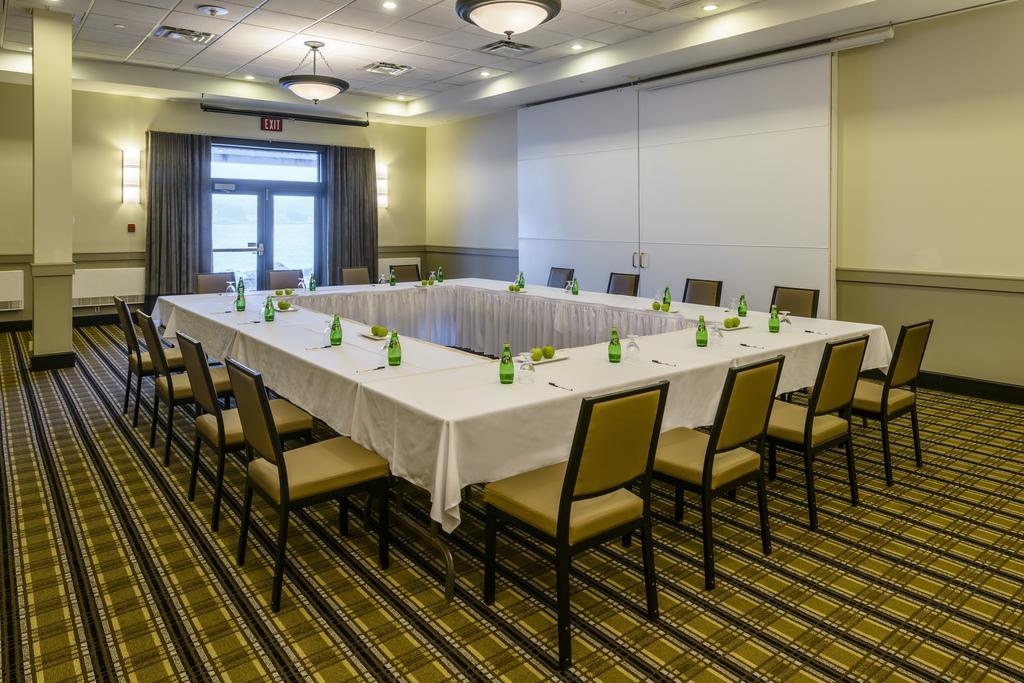 Hotel Rodd Miramichi Extérieur photo
